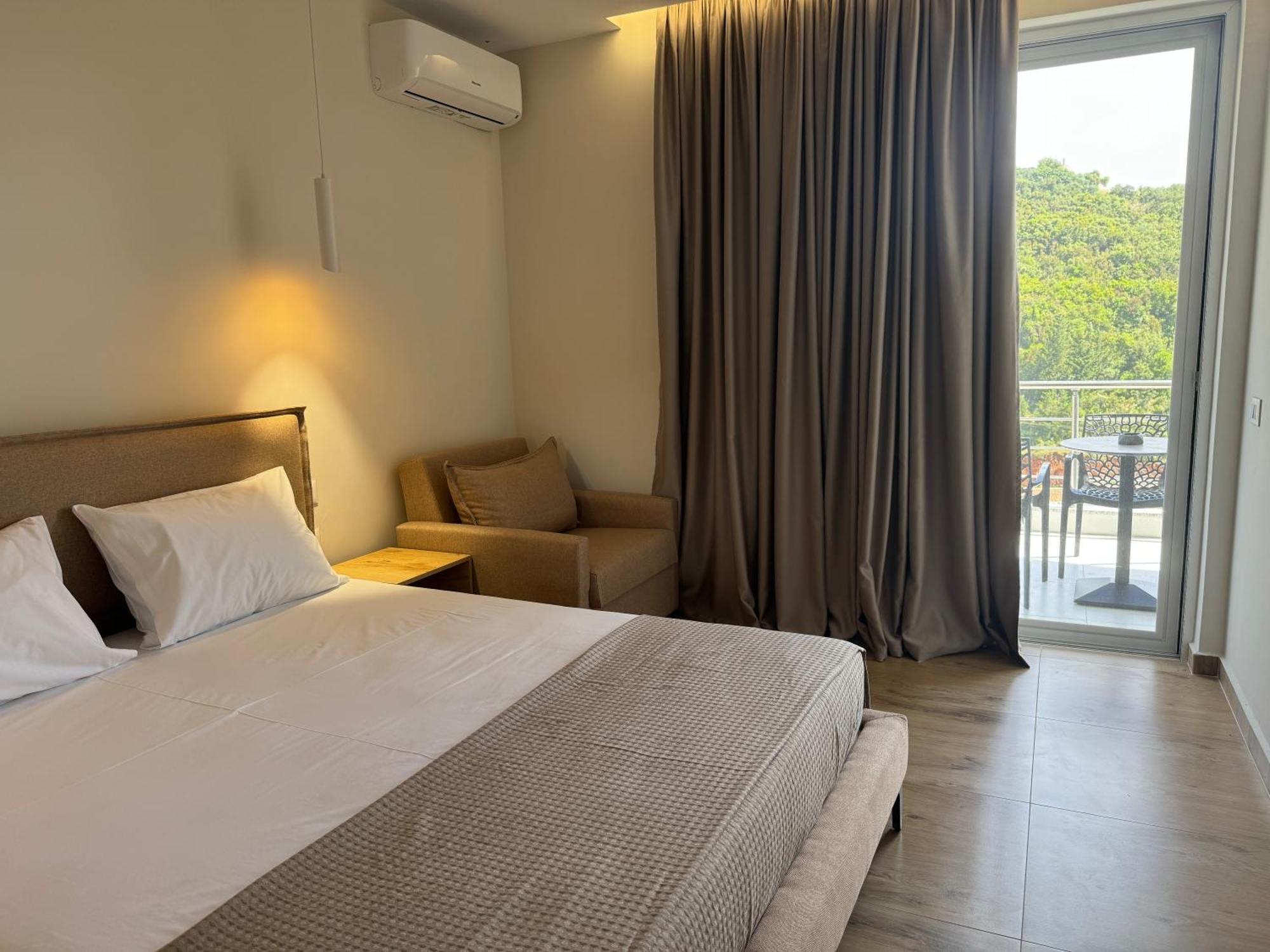 Ion Rooms ฮีมาเรอ ภายนอก รูปภาพ