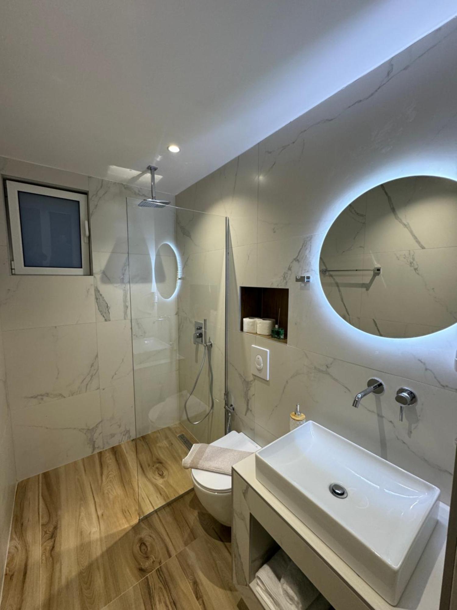 Ion Rooms ฮีมาเรอ ภายนอก รูปภาพ