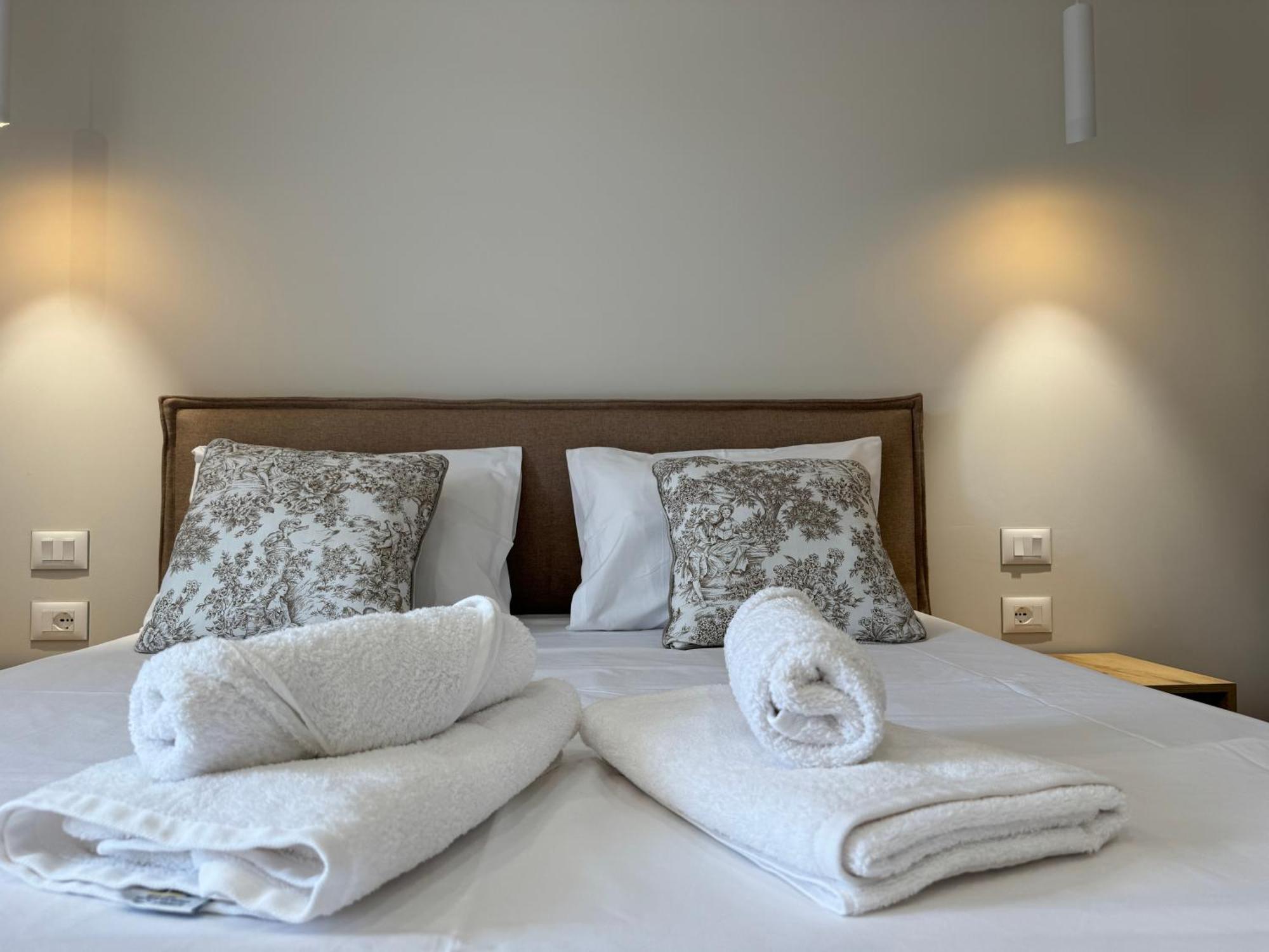 Ion Rooms ฮีมาเรอ ภายนอก รูปภาพ